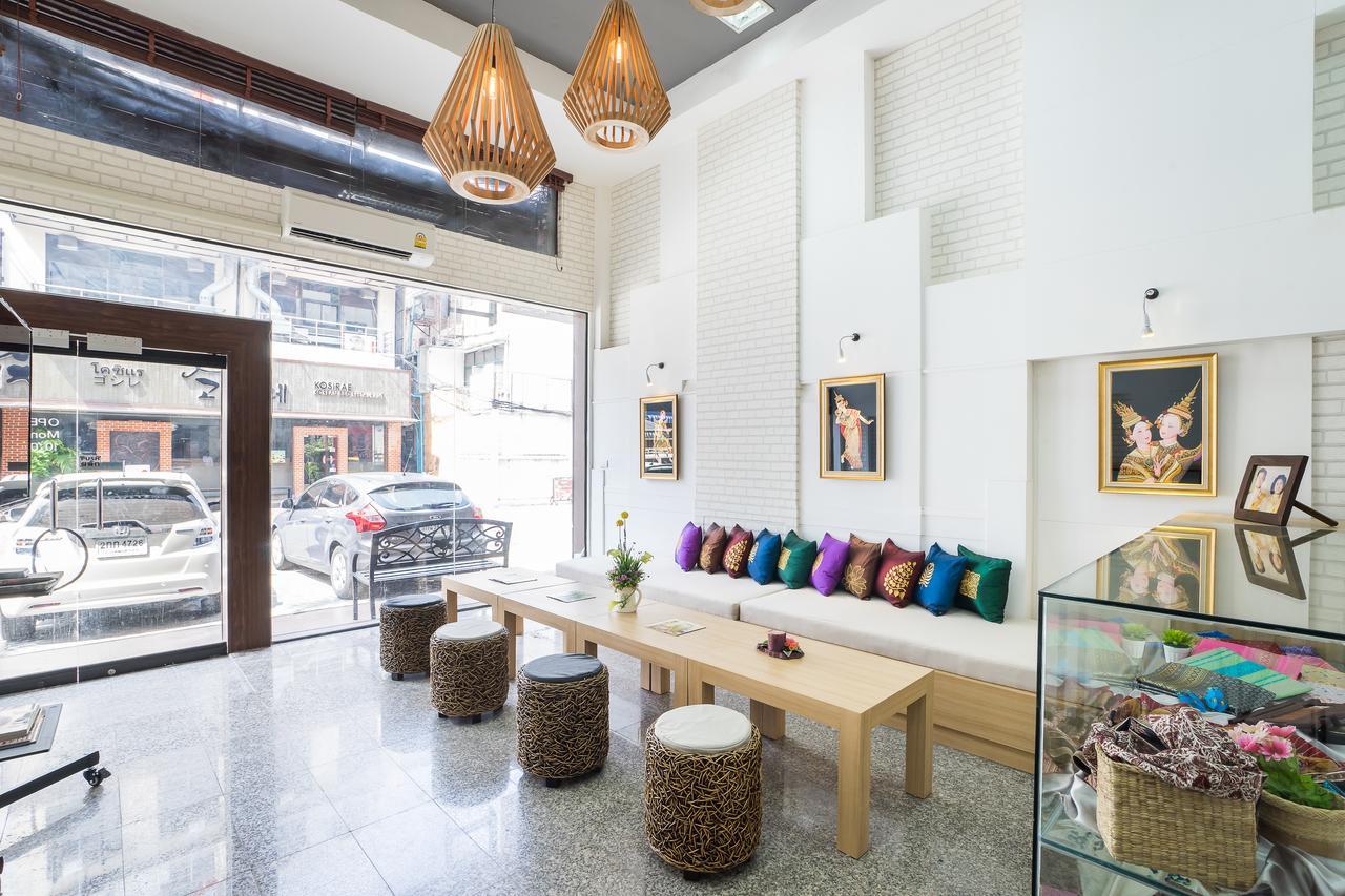 Hostel At Thonglor Bangkok Bagian luar foto