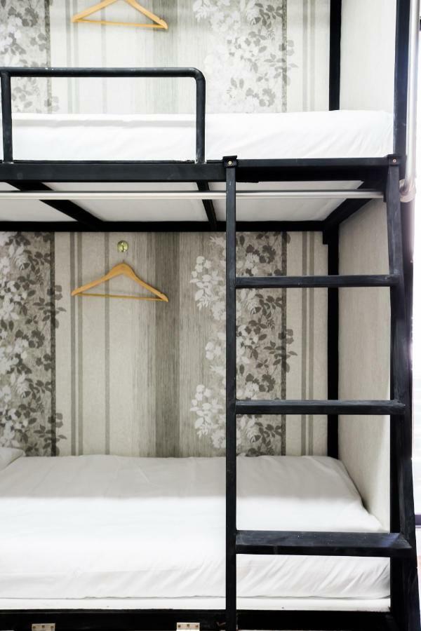 Hostel At Thonglor Bangkok Bagian luar foto
